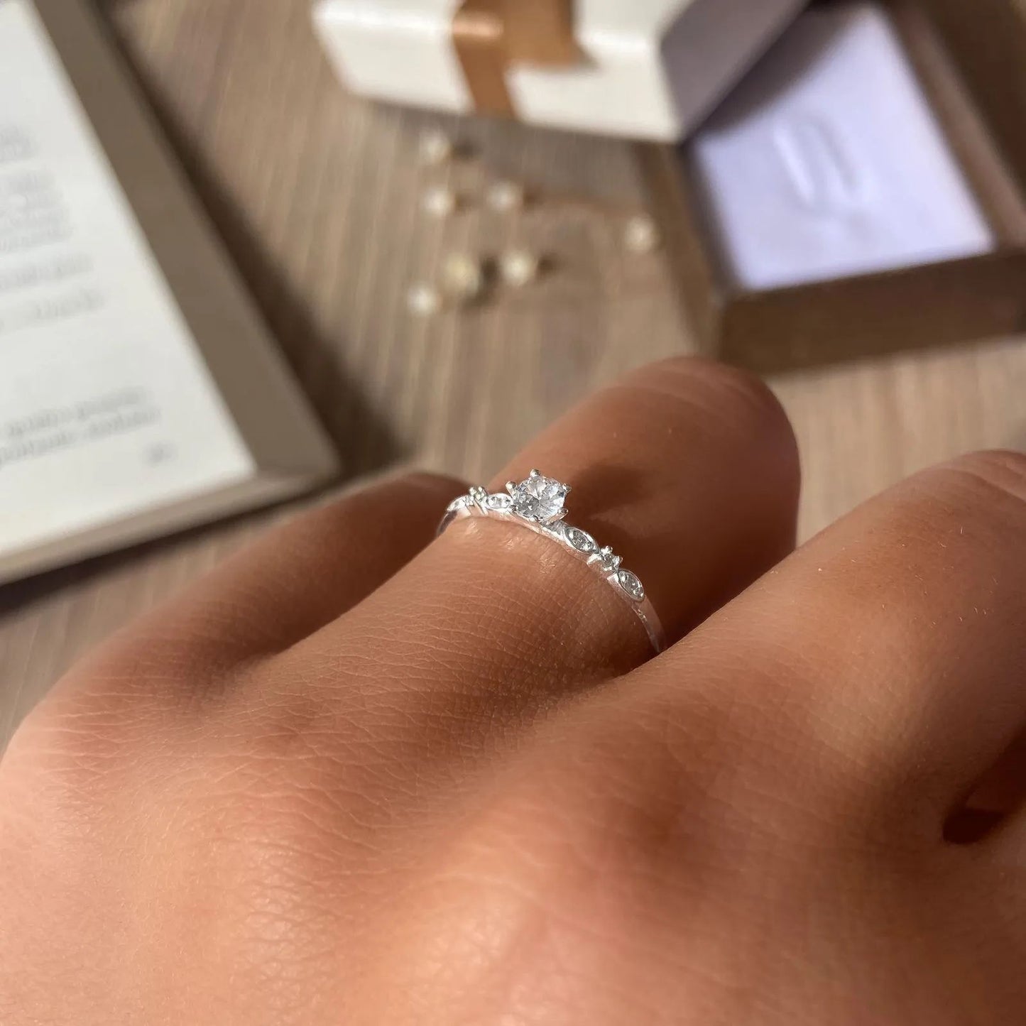 ✨ Anel Encanto Prata – Elegância e Delicadeza ✨